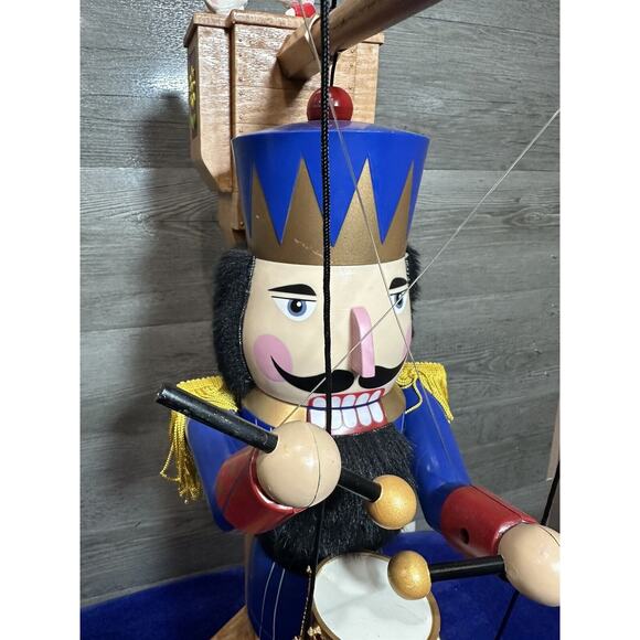 VTG 2001 Holiday Creations Living Nutcracker Marionette Christmas 22” Music Work - Picture 7 of 16